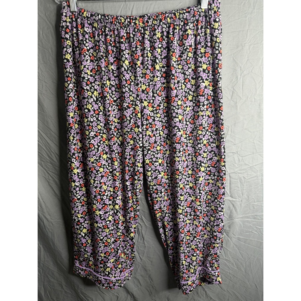 Secret Treasures Womens Floral Pajama Pants Black Purple Capri Sleep Bottoms L
